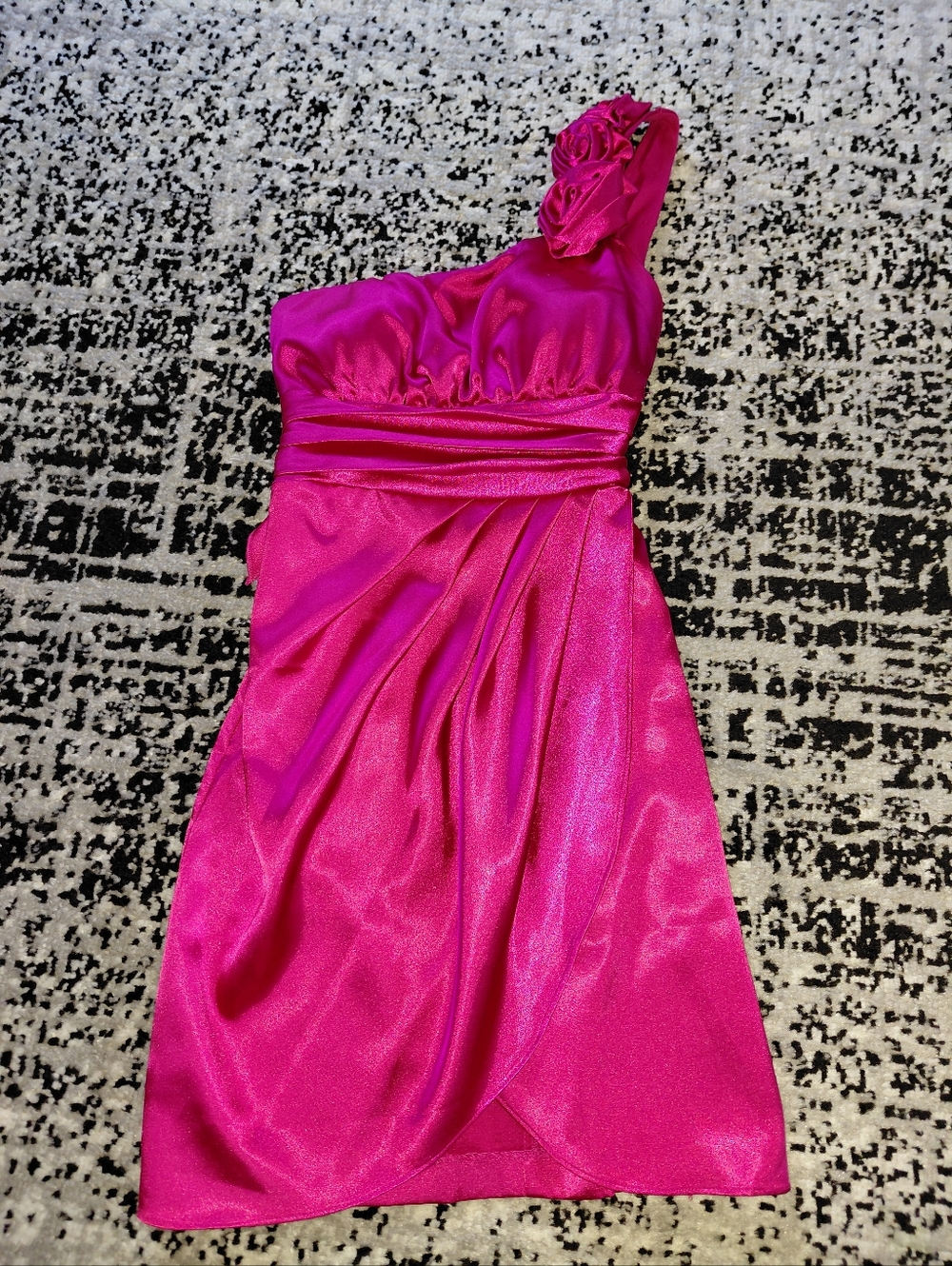 Speechless Fuchsia Homecoming One Shoulder Mini Dress Rosette Detail Size 1 NWOT - Picture 4 of 14